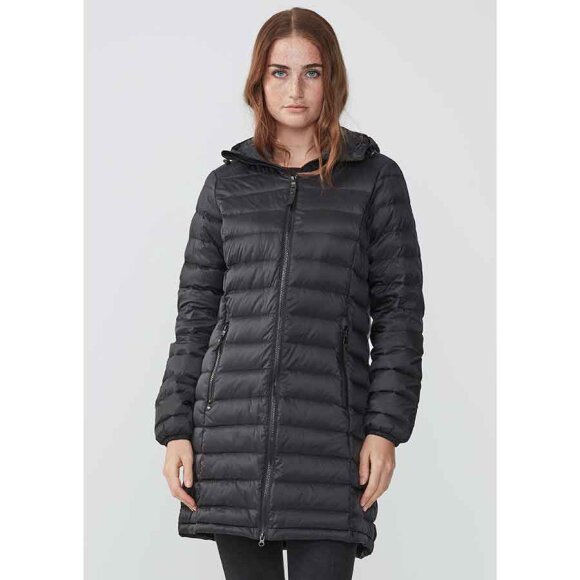 Tenson - Svensk outdoorbrand - outdoortøj - Madelyn Black jakke