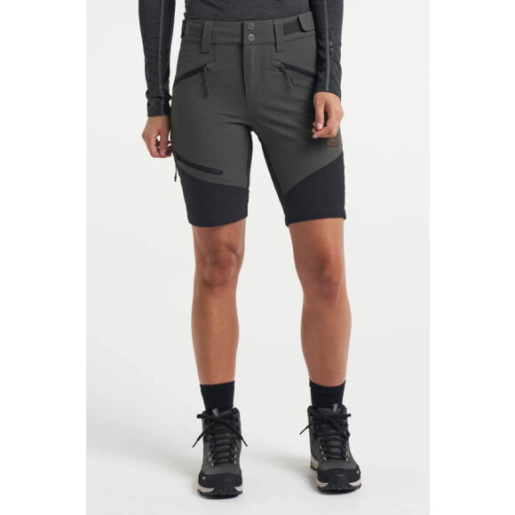 Tenson - Svensk outdoorbrand - outdoortøj - Himalaya Flex Shorts W Khaki