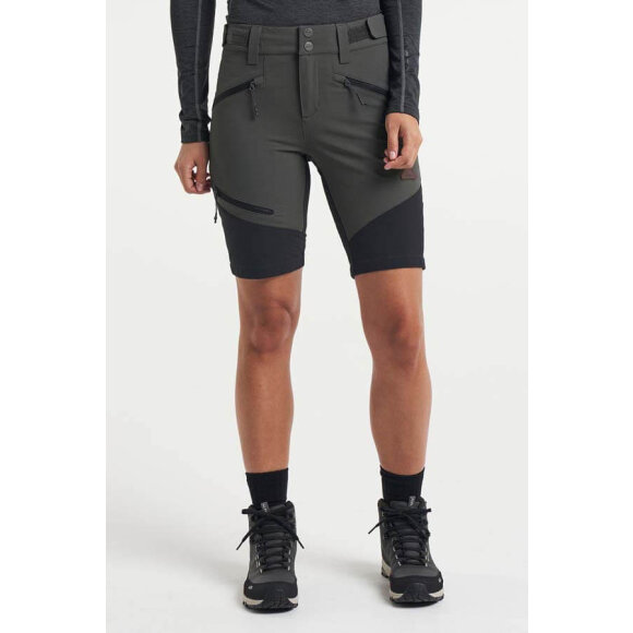 Tenson - Svensk outdoorbrand - outdoortøj - Himalaya Flex Shorts W Khaki