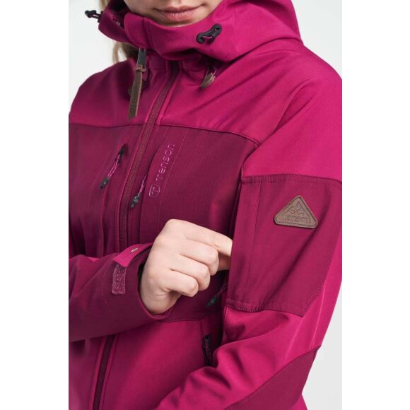 Tenson - Svensk outdoorbrand - outdoortøj - Himalaya Softshell W Dark Fuch