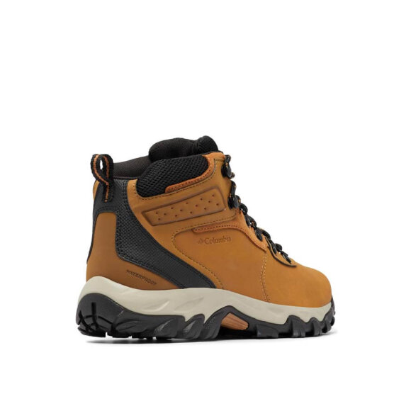 Columbia - Newton Ridge Plus M