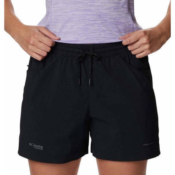 Columbia Sportswear - W Titan Pass Lightweight Short