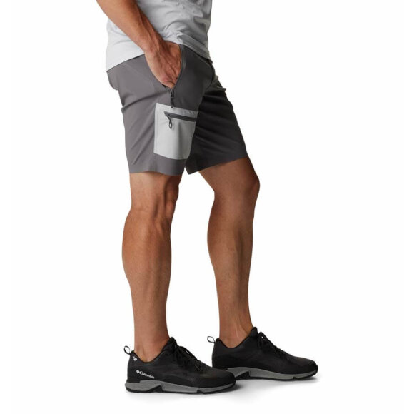 Columbia Sportswear - Mens  Titan Pass Shorts