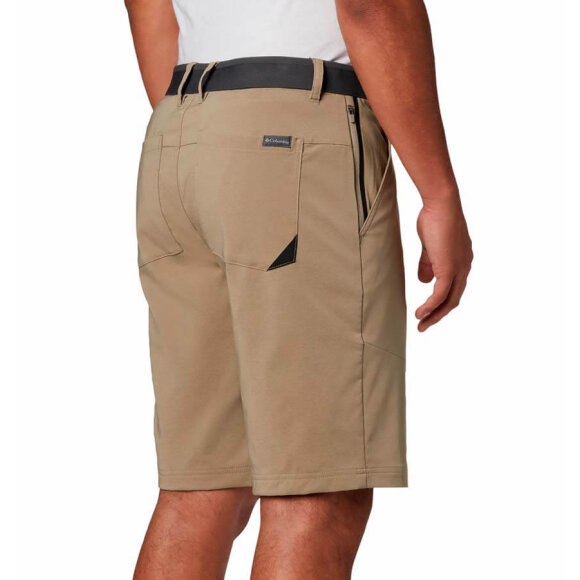 Columbia Sportswear - Tech Trail Shorts Tusk