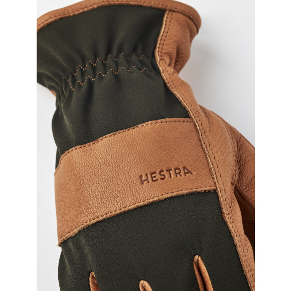 Hestra Gneis Dark Forest Handske Hestra Gneis Dark Forest Handske