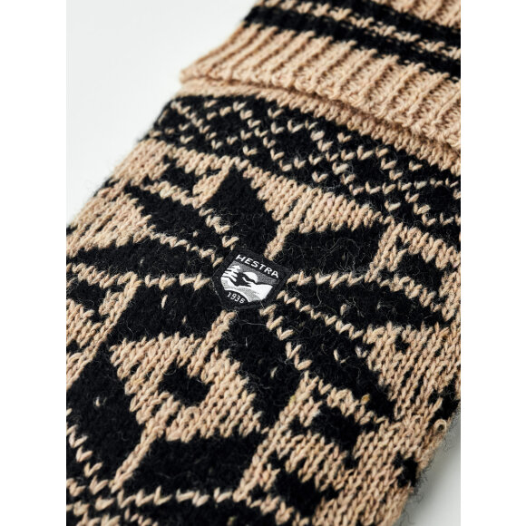 Hestra luffe Isvik Mitten Beige/Black