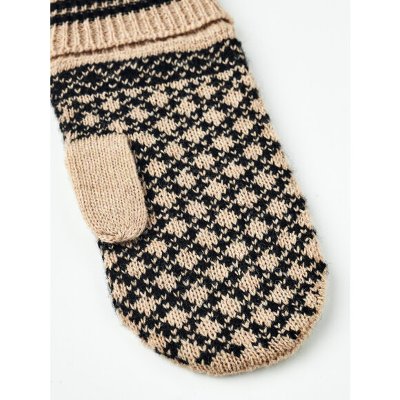 Hestra luffe Isvik Mitten Beige/Black