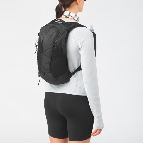 XT 10 Black Løberygsæk fra Salomon