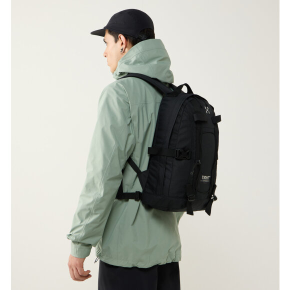 Tight Pro Medium True Black Rygsæk