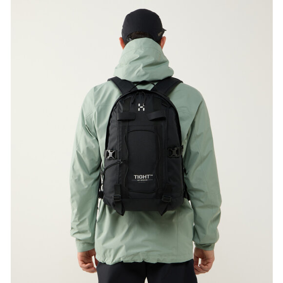 Tight Pro Medium True Black Rygsæk