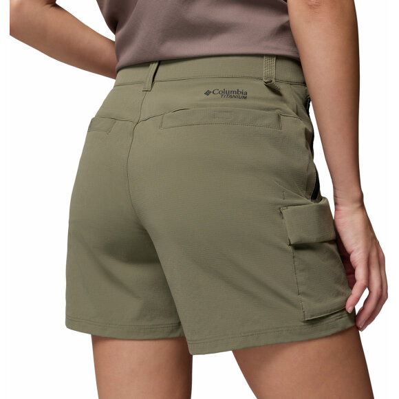 Korte dame shorts med mange lommer - Columbia Silver Ridge Elite Short W