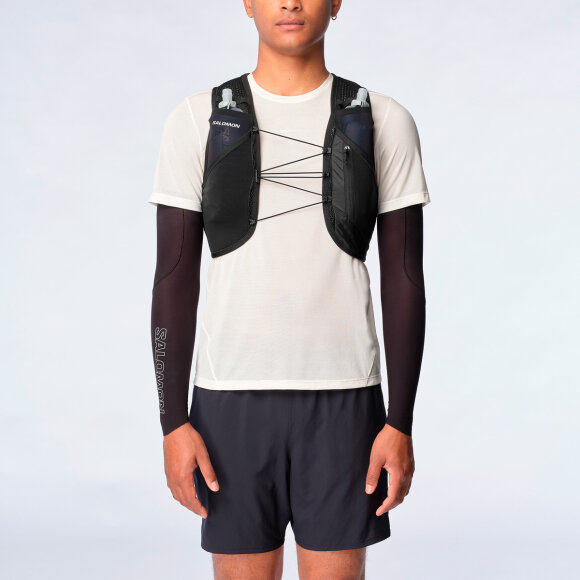 Active Skin 4 Set Black Løbevest fra Salomon