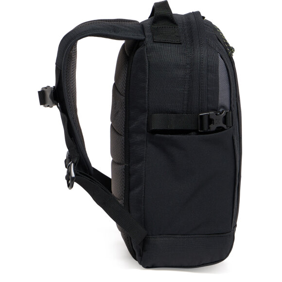 Haglöfs Tight Junior 8 True Black Børnerygsæk