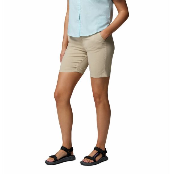 Leslie Falls Long Short II i sandfarvet