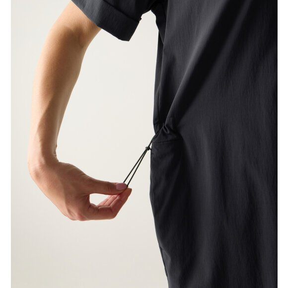 Salo Dress Women True Black fra Haglöfs